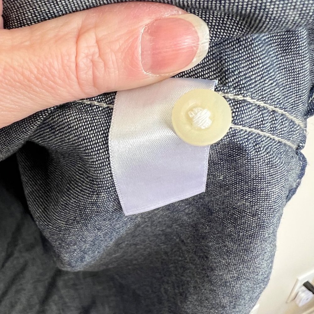 Everlane Large Organic Cotton Denim Popover 2 Button Roll Tab Sleeve Top Blue Co - Picture 6 of 7